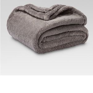 Grey Throwblanket
